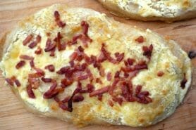 Fougasse chèvre et lardons au Thermomix