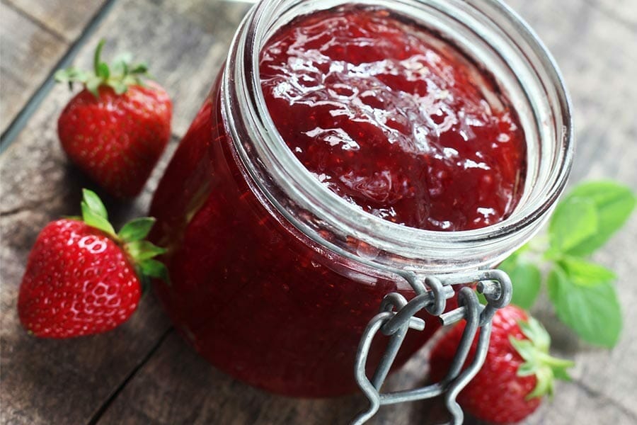 Confiture aux fraises