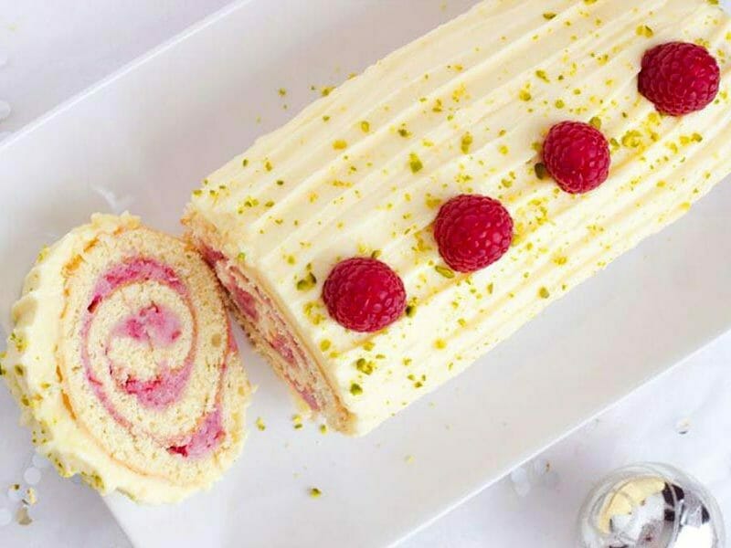 Bûche de Noël framboises et chocolat blanc au Thermomix - Cookomix