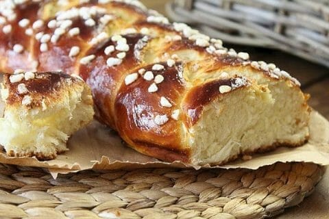 Brioche tressée à la mie filante