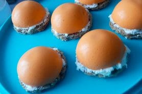 Dômes à la mousse de poivrons et chèvre frais au Thermomix