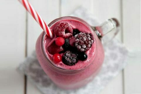 Smoothie fruits rouges et banane