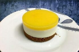 Panna cotta citron sur sablé spéculoos et miroir de mangue au Thermomix