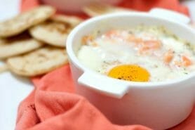 Oeufs cocotte poireaux et saumon fumé au Thermomix