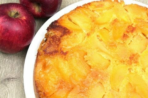 Gâteau renversé aux pommes caramélisées