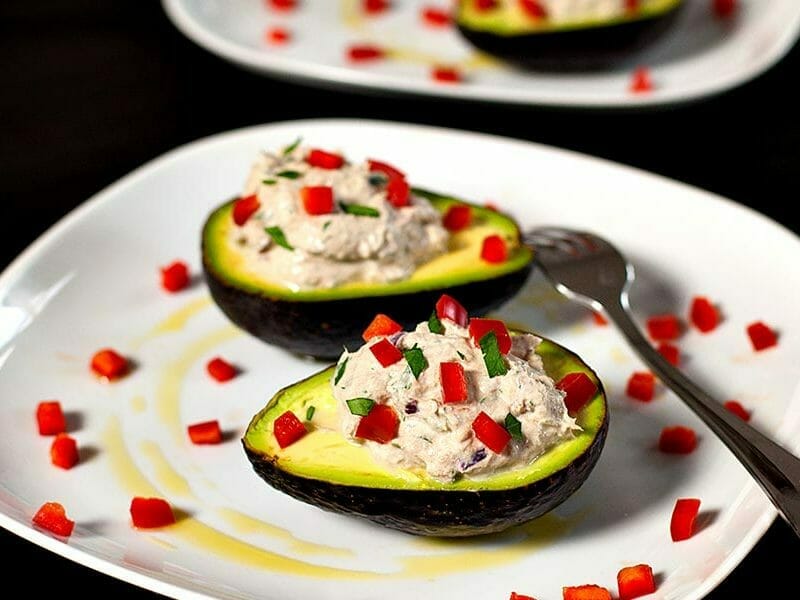 Avocats aux rillettes de thon au basilic au Thermomix