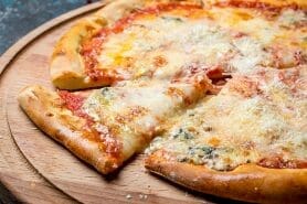 Pizza 4 fromages au Thermomix