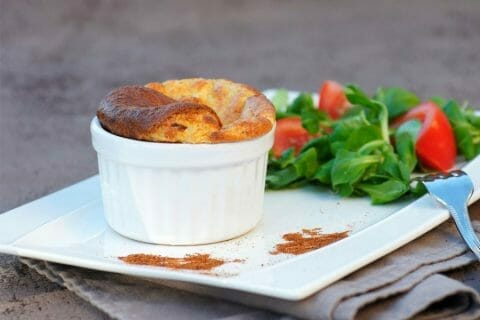 Soufflé au camembert et calvados