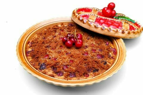 Clafoutis cerises, noisettes et crumble spéculoos