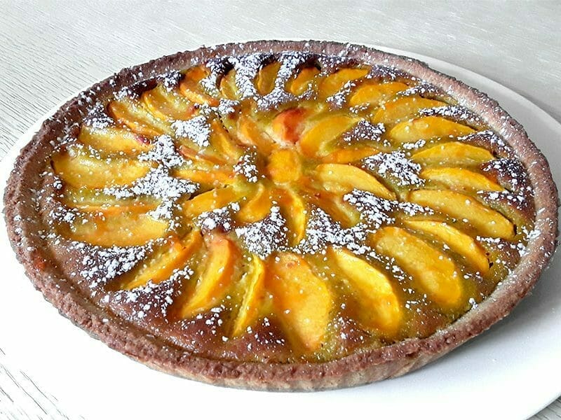 Tarte aux pêches jaunes et pistache au Thermomix