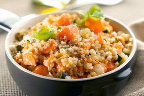 Risotto de quinoa, courgettes et saumon