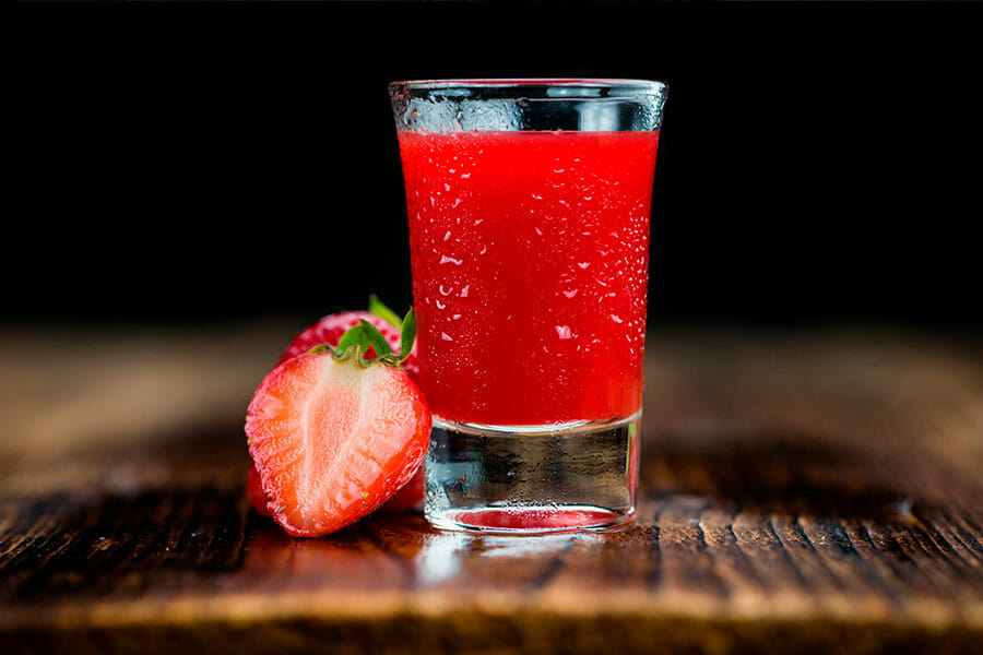 Shot vodka fraise au Thermomix Cookomix