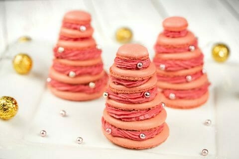 Sapins de macarons à la framboise