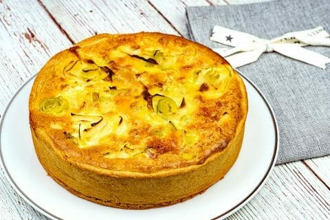 Gâteau poireaux, lardons et fromage