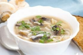 Soupe au poulet et champignons au Thermomix