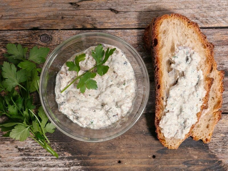 Rillettes de poulet aux cornichons au Thermomix