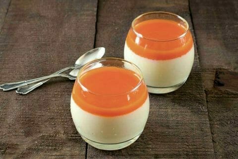 Panna cotta au sirop de pamplemousse