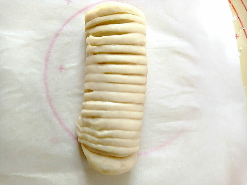 Roulage de la brioche