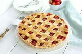Tarte aux fraises et à la rhubarbe au Thermomix