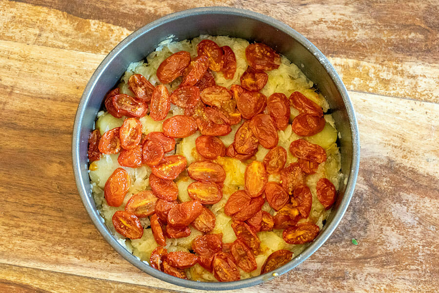 Tomates cerises séchées et oignon