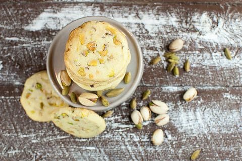 Biscuits à la cardamome et aux pistaches