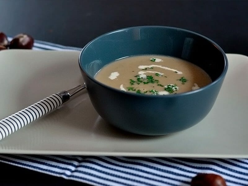 Velouté de céleri-rave et châtaignes au Thermomix