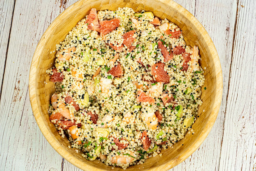 Salade de la mer aux perles après mélange