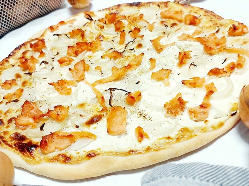 Tarte flambée rapide au saumon fumé au Thermomix