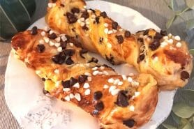 Torsades crème pâtissière et pépites de chocolat au Thermomix