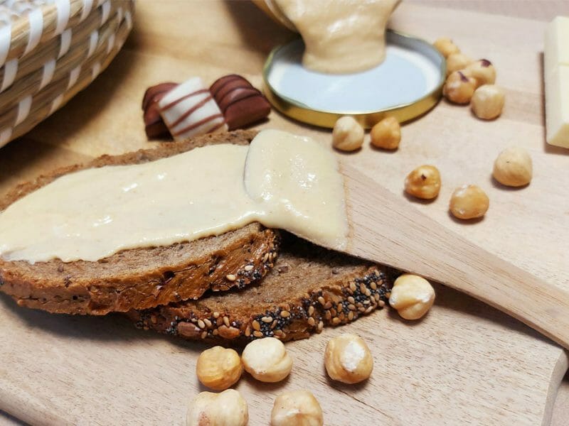 La recette de pâte à tartiner au Kinder Bueno à faire soi-même