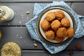 Biscuits aux flocons d’avoine, cacahuètes et chocolat au Thermomix