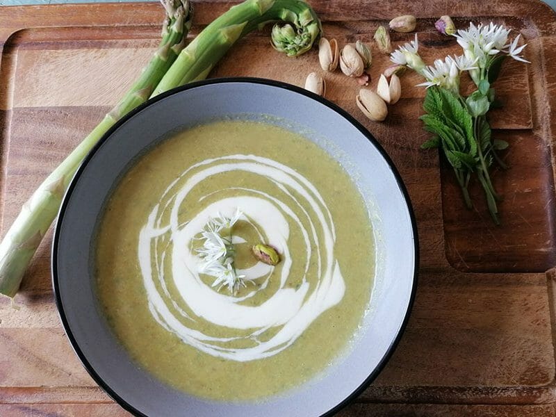 Crème d’asperges et pistaches au Thermomix