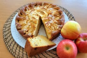 Gâteau à la semoule et aux pommes au Thermomix