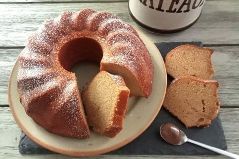 Gâteau au yaourt et caramel beurre salé