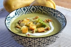 Soupe de brocolis et pommes de terre au Thermomix