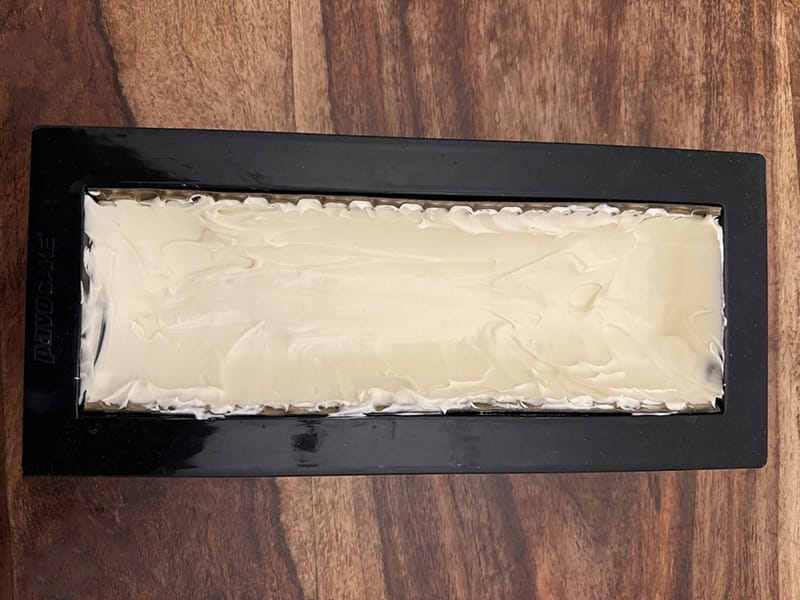 Ganache montée vanille chocolat blanc dans le moule