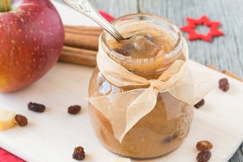 Confiture de pomme, cannelle et raisins sec