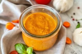 Sauce tomate aux carottes et au basilic au Thermomix