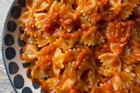 Pâtes sauce lentilles à la bourguignonne au Thermomix