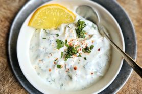 Sauce yaourt citron et herbes au Thermomix