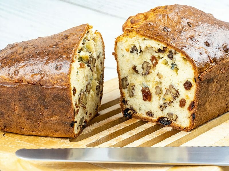 Cliquez pour zoomer ! Cake à la fourme d’Ambert, noix et raisins secs Thermomix par Minou