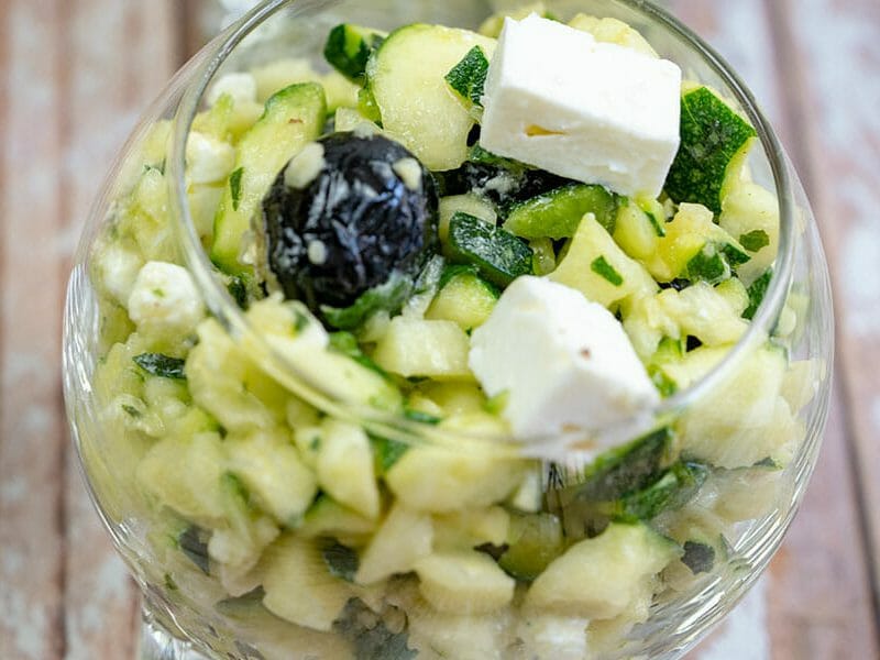 Cliquez pour zoomer ! Salade de courgettes à la feta Thermomix par Minou