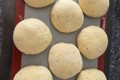 Cliquez pour zoomer ! Pains burger au parmesan et romarin Thermomix par david_374