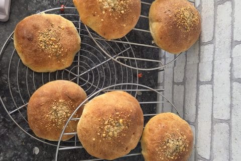 Cliquez pour zoomer ! Pains burger au parmesan et romarin Thermomix par david_374