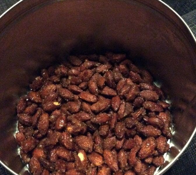 Cliquez pour zoomer ! Amandes grillées à la cannelle et au miel Thermomix par Jab23