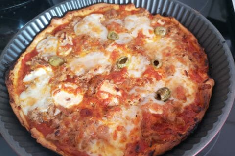 Cliquez pour zoomer ! Pizza au thon et aux olives Thermomix par Smetisse