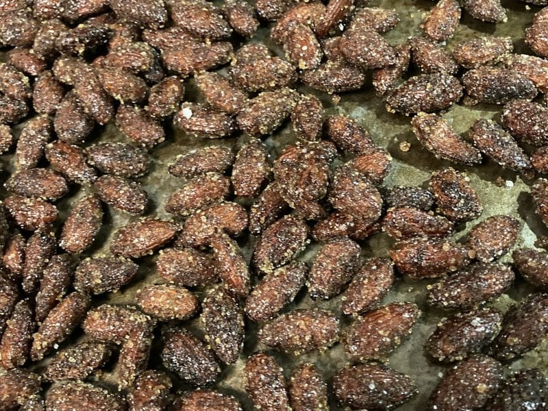 Cliquez pour zoomer ! Amandes grillées à la cannelle et au miel Thermomix par Stef anis