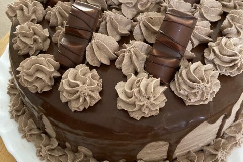 Cliquez pour zoomer ! Layer cake Kinder Bueno Thermomix par Stef anis