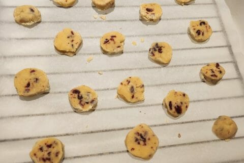 Cliquez pour zoomer ! Sablés aux raisins secs et au rhum Thermomix par soph933