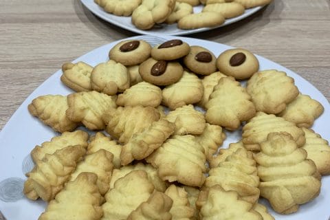Cliquez pour zoomer ! Sablés à la presse à biscuits Thermomix par kikiki88